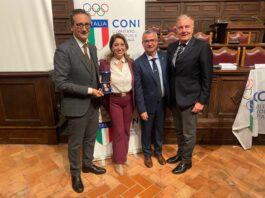 Festa grande al Circolo Nautico Torre del Greco: doppio premio Coni per presidente e velista
