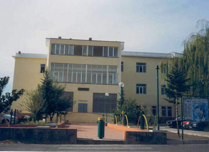 Cena spettacolo di Natale per gli over 60: il Comune di Boscotrecase lancia l’iniziativa sociale