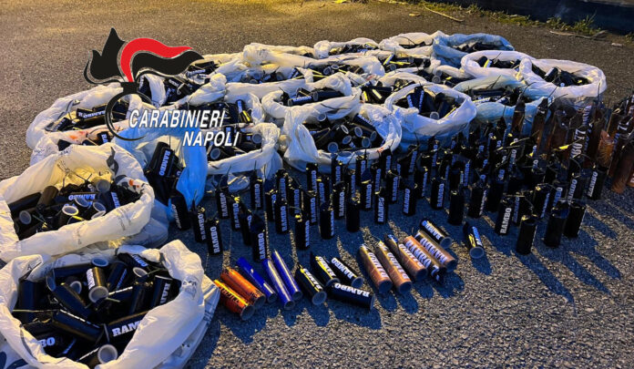 Napoli e provincia, stretta sui botti illegali: maxi sequestro di Cobra. Tre arresti dei Carabinieri Napoli e provincia, stretta sui botti illegali: maxi sequestro di Cobra. Tre arresti dei Carabinieri