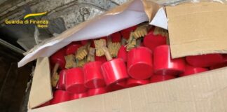 Napoli, maxi sequestro di botti illegali a Poggioreale: rinvenuti 250 chili di esplosivo