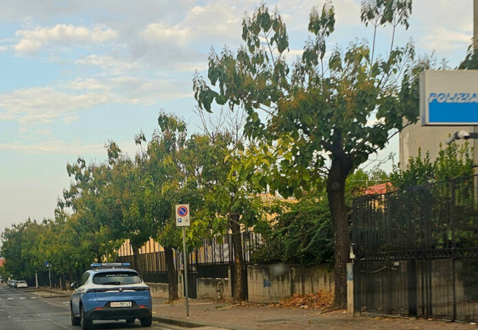San Giovanni, fuga e inseguimento tra le strade del quartiere: arrestato 29enne dopo aver speronato una volante
