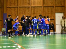 Cuore, gioco e compattezza: Amalfi Coast Sambuco show a Tramonti, Velletri piegato 4a0