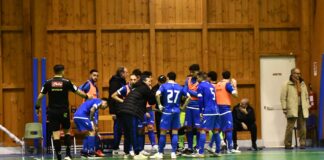 Cuore, gioco e compattezza: Amalfi Coast Sambuco show a Tramonti, Velletri piegato 4a0