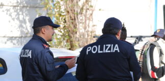 Afragola, aggredisce i poliziotti: 34enne arrestato dalla Polizia