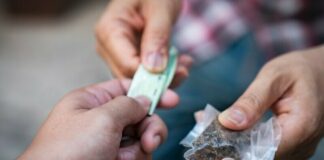 Napoli, Porta Capuana, sorpreso a spacciare droga: arrestato 31enne nigeriano