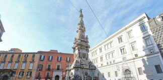 Napoli, Piazza del Gesù, aggredisce un ragazzo: denunciato 15enne dalla Polizia