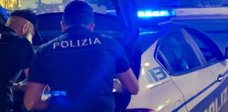 Ischia, segnalazione YouPol porta al controllo: 18enne trovato con un coltello e denunciato dalla Polizia