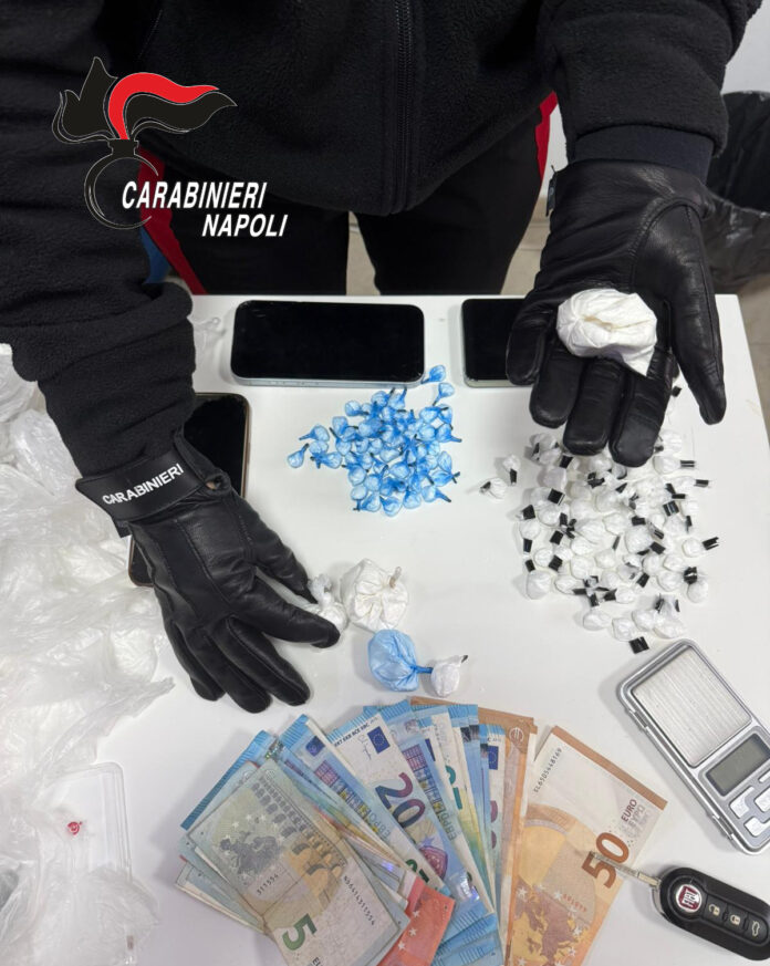 Caivano, fuggono ma le telecamere li seguono: arrestati due pusher dai Carabinieri