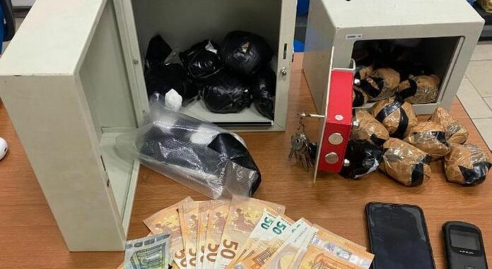 Cocaina nascosta in casa: arrestato Ciro Licenziato dopo un controllo stradale