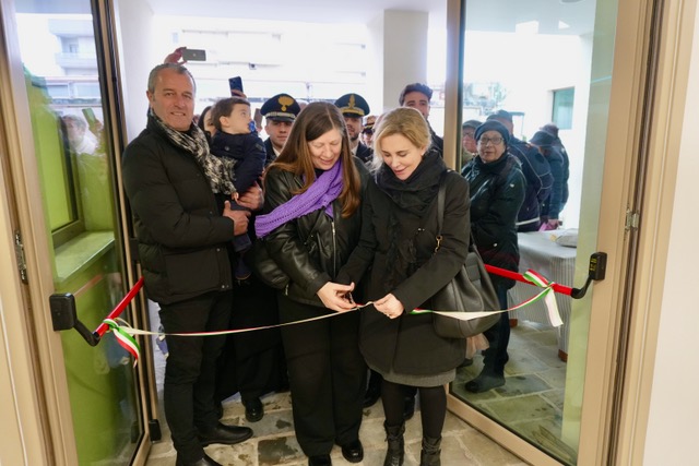 Sorrento, inaugurato il nuovo plesso scolastico di Cesarano Sorrento, inaugurato il nuovo plesso scolastico di Cesarano