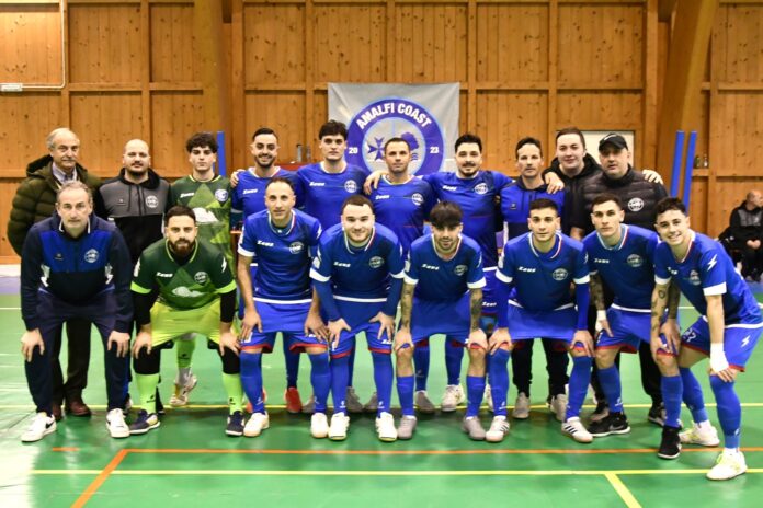 L’Amalfi Coast Sambuco lotta e rimonta, ma il Celano colpisce nel finale e strappa 3 punti pesanti in chiave salvezza L’Amalfi Coast Sambuco lotta e rimonta, ma il Celano colpisce nel finale e strappa 3 punti pesanti in chiave salvezza