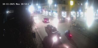 Castellammare di Stabia, rifiuti conferiti fuori orario: due cittadini multati dalla Polizia Municipale