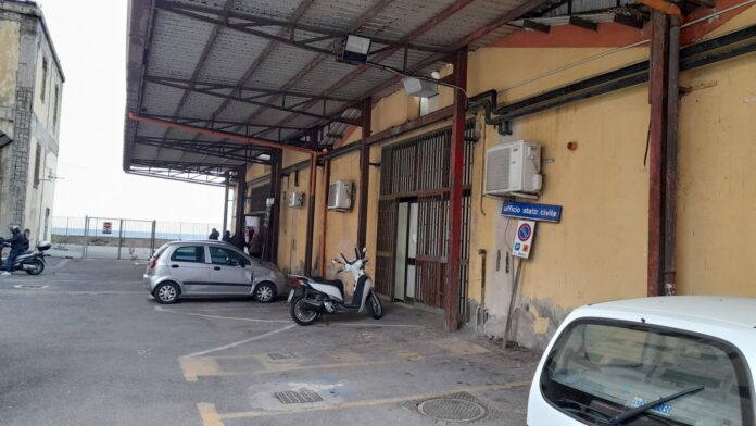 Torre del Greco, sportello decentrato dei servizi demografici a viale Sardegna: via libera dalla giunta guidata da Luigi Mennella