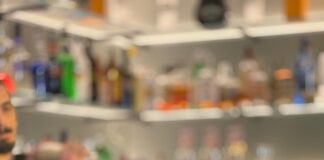 Napoli, Amiro lancia lezioni di mixologia: “Cultura del buon bere unica alternativa al pericoloso dilagare di spritz e shottini a due euro”