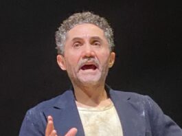 “Il Sindaco Scomparso”: a Napoli uno spettacolo di teatro civile sulla memoria e la giustizia