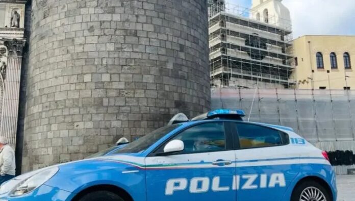Napoli, controlli interforze nell’area di Porta Capuana