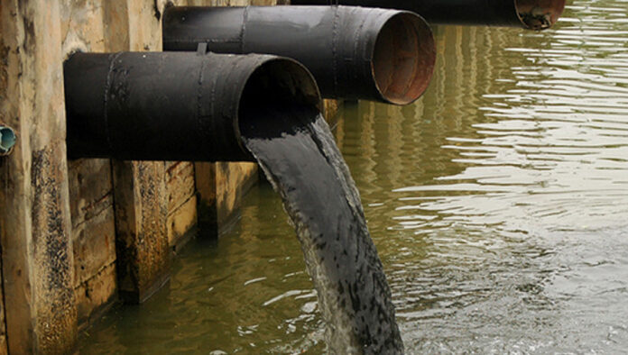 Scarichi industriali nel Sarno: autolavaggio sequestrato a Poggiomarino