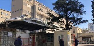 Castellammare, licenziati dalla ditta di pulizie del San Leonardo: «Siamo lavoratori onesti, non camorristi»