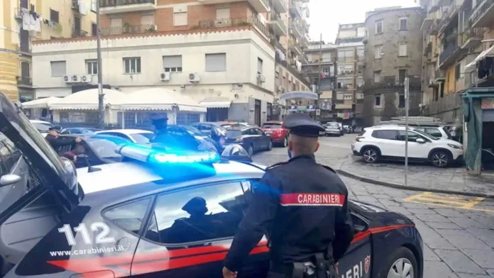 Napoli, controlli dei Carabinieri a Poggioreale: due arresti e una denuncia