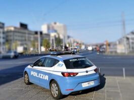 Napoli, Piazza Garibaldi, ruba uno zaino: arrestato grazie al geolocalizzatore degli auricolari