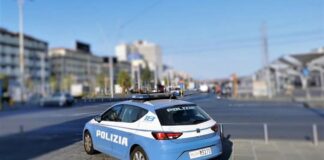 Napoli, Piazza Garibaldi, ruba uno zaino: arrestato grazie al geolocalizzatore degli auricolari