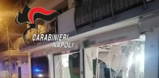 Pomigliano, ignoti fanno esplodere il bancomat BNL: colpo fallito nella notte