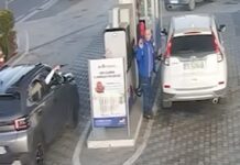 Rapinano due distributori di carburante sull’Asse Mediano a Napoli: arrestati due giovani
