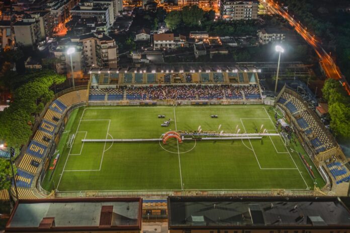 Castellammare di Stabia, Vicinanza: «Eventi privati allo stadio Menti mai autorizzati. Pronte azioni contro i responsabili»