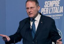 Cirielli si dimette: «Mi ero candidato per fare il presidente della giunta regionale, non il capo dell’opposizione» Cirielli si dimette dal Consiglio regionale: «Mi ero candidato per fare il presidente della giunta regionale, non il capo dell’opposizione»