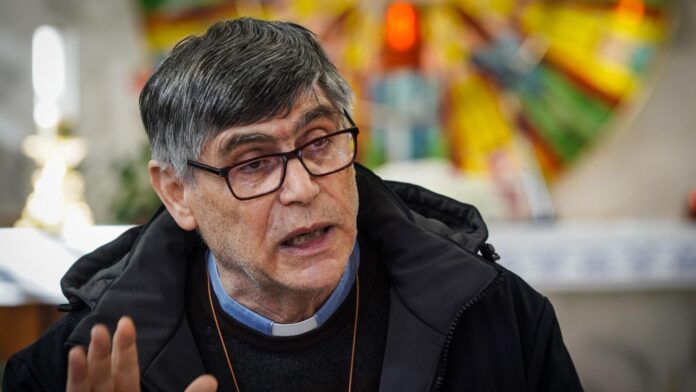 Caivano, minacce a don Patriciello: l’omelia diventa un appello contro odio e menzogna