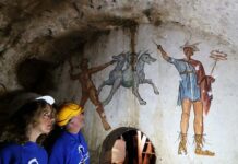 La Tomba del Cerbero nel comprensorio di Liternum