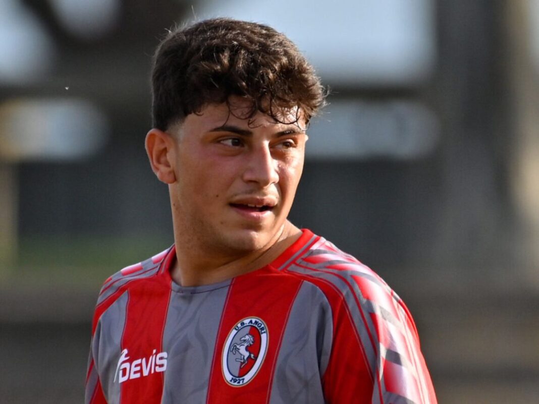 Bruno Petrone, calciatore dell'Angri