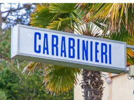 Insegna caserma dei carabinieri