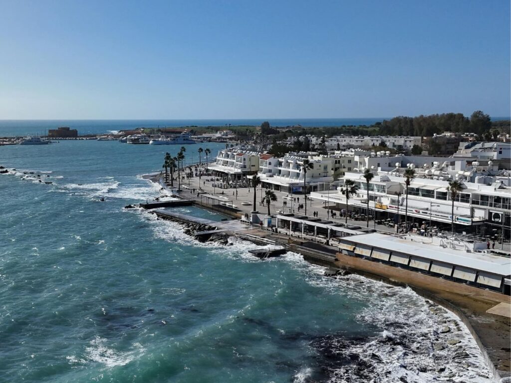 Scorcio di lungomare di una provincia campana