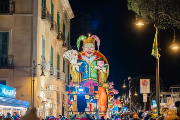 Maiori, si chiude il Carnevale dei “Sogni” Maiori, si chiude il Carnevale dei “Sogni”