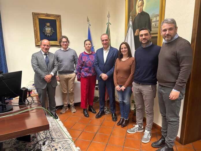 Torre del Greco, nuove deleghe in giunta: trasporti e mobilità a Laura Vitiello, incarico alla sanità per Olimpia Viscovo