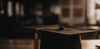 Scandalo diplomifici in provincia di Napoli