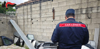 Giugliano, smontava auto rubate in un fondo agricolo: arrestato 35enne