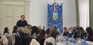 Torre Annunziata, ok regolamento delle entrate comunali. Approvata la variante urbanistica per la demolizione di Palazzo Fienga