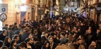 Napoli, Chiuso per 30 giorni un locale a Chiaia dopo esplosione di colpi d’arma da fuoco Napoli, Chiuso per 30 giorni un locale a Chiaia dopo esplosione di colpi d’arma da fuoco