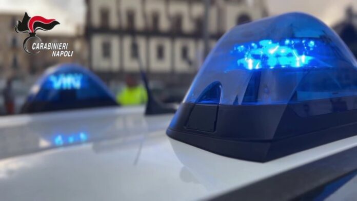 Napoli, Chiaia: carabinieri sventano truffa ai danni di un’anziana Napoli, Chiaia: carabinieri sventano truffa ai danni di un’anziana