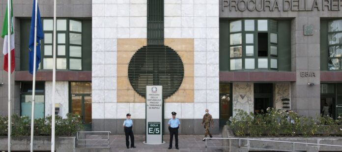 Decreto Flussi aggirato, chieste condanne per oltre cento anni: a giudizio capi e gregari del sistema che sfruttava i migranti