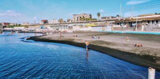 Torre del Greco, mare eccellente: tutti positivi i prelievi Arpac in vista dell’estate