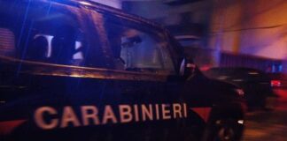 Qualiano, fuga in auto per evitare il controllo: arrestati due giovani