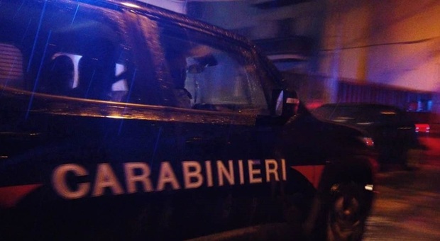 Qualiano, fuga in auto per evitare il controllo: arrestati due giovani Qualiano, fuga in auto per evitare il controllo: arrestati due giovani