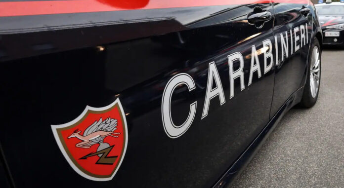 Mugnano di Napoli: ubriaco ruba champagne e fugge col tir, denunciato dopo incidente Mugnano di Napoli: ubriaco ruba champagne e fugge col tir, denunciato dopo incidente