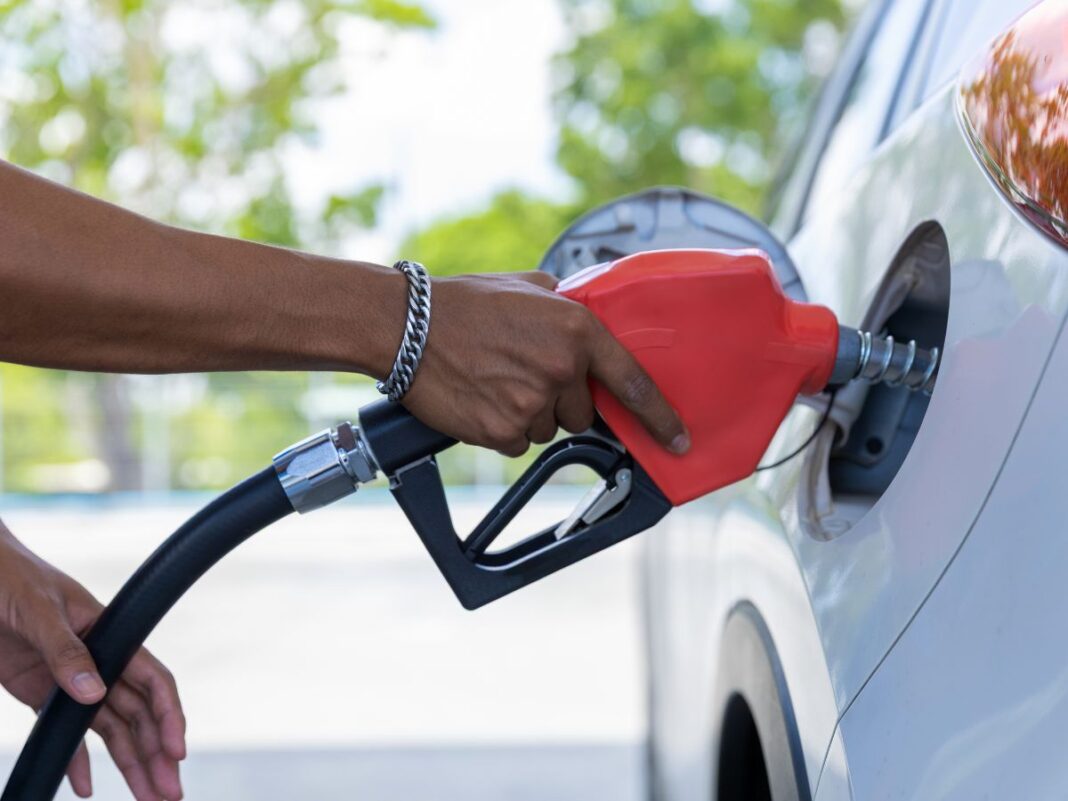 Benzina self service