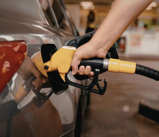 Caro benzina in Campania