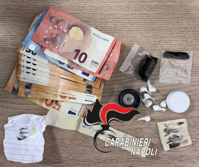 Fuorigrotta, spaccio nei giardini pubblici: arrestato 28enne dai carabinieri