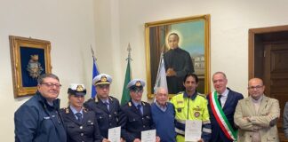 Encomi a Torre del Greco: premiati agenti e volontario per il salvataggio di un 75enne colto da infarto